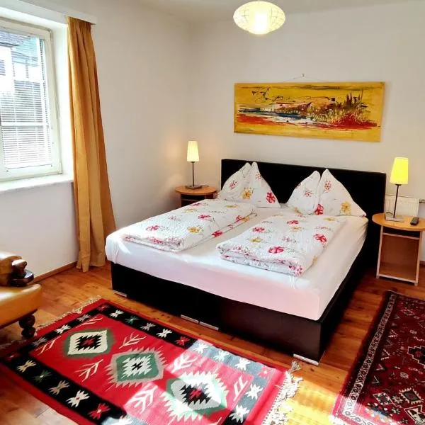 Ferienwohnung Stelzl, hotel v destinaci Sankt Johann im Saggautal