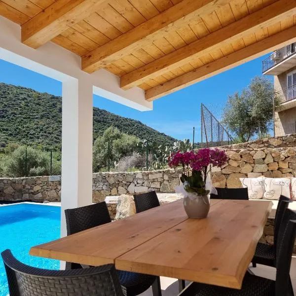 Villetta Roxy, hotel v destinaci Tanaunella