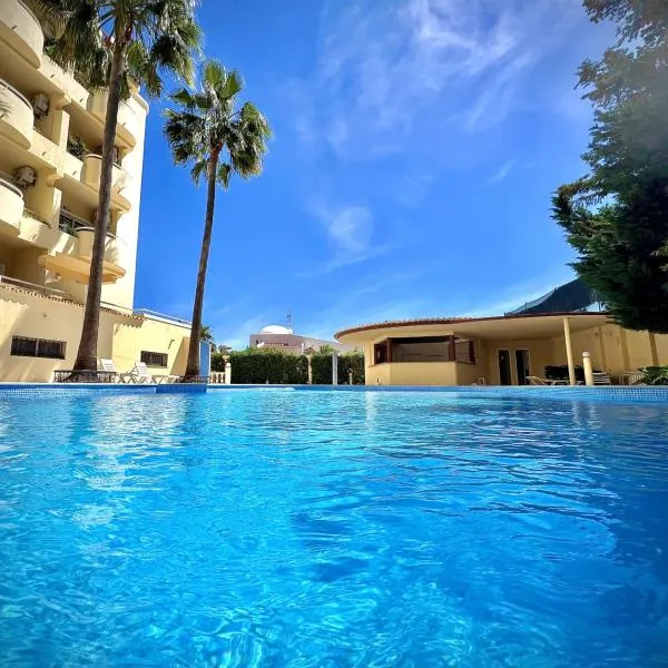 Albufeira Marina Sol With Pool by Homing, hotel i Albufeira