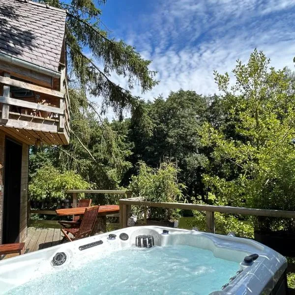 Les Cabanes de Koad'dour - séjour SPA dans les arbres, hotel en Saint-Georges-de-Reintembault