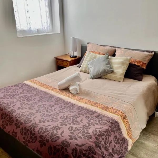 F2 Cosy / Cergy / Gare à 6 min, hotel v destinácii Cergy