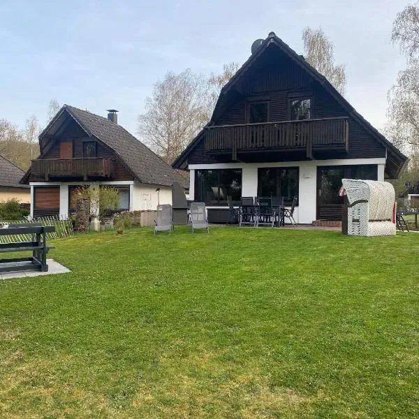 Familienfreundliches Ferienhaus für 6 Personen, hotel in Frielendorf