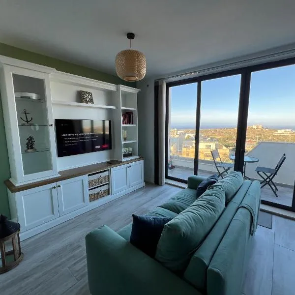 Mellieħa luxurious 2 bedroom apartment with sea view, hotel a Mellieħa