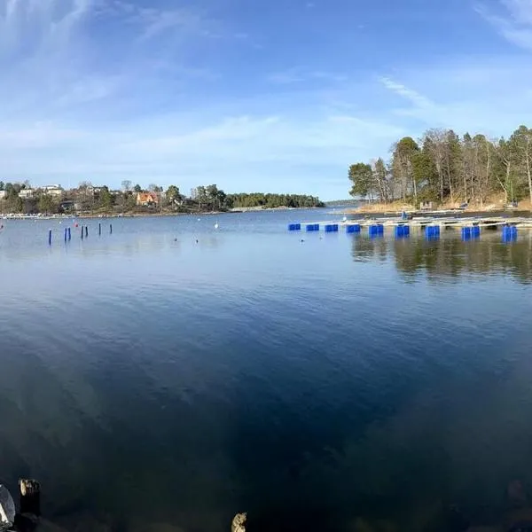 Small Seaside Cottage, hotel en Tyresö