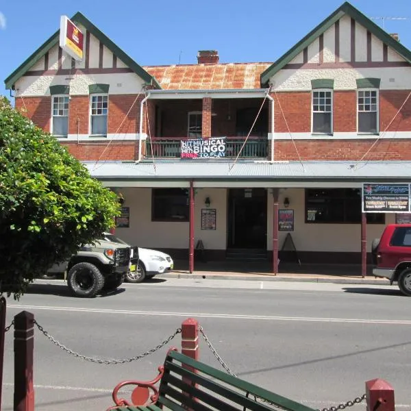 Maclean Hotel, hotel a Maclean