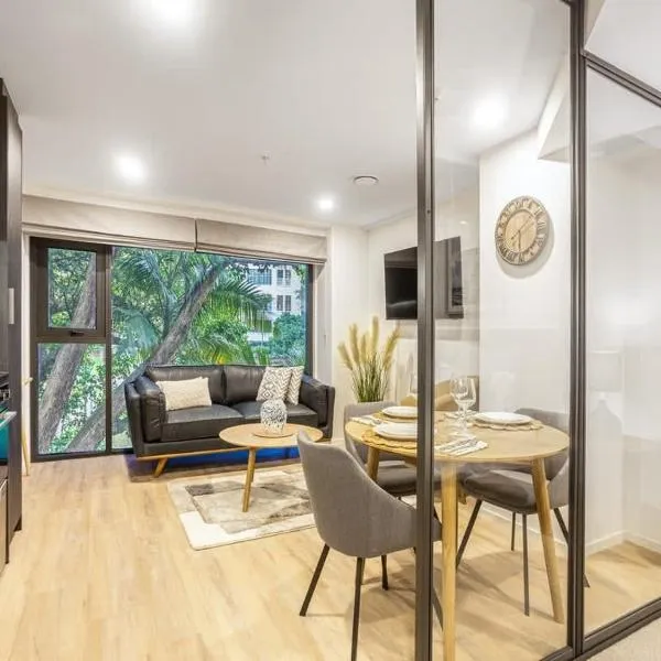 Brand New Condo with Pool and Gym, hotel v Aucklandu