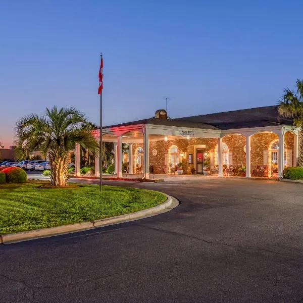 Best Western PLUS Santee Inn, hotel di Summerton