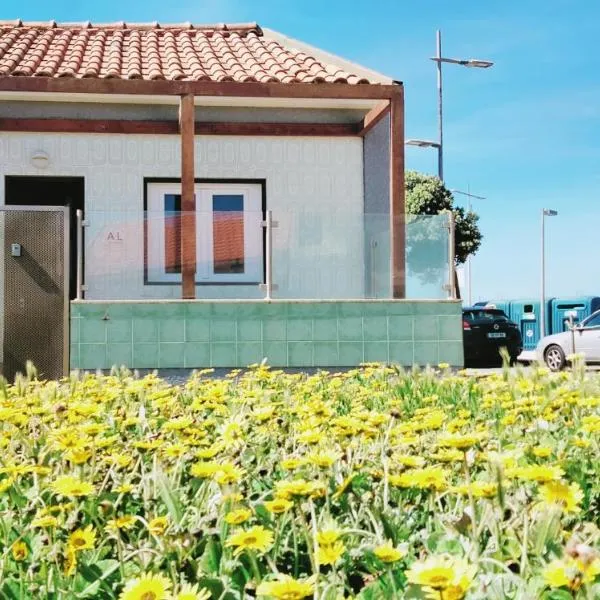 DORIS Beach House. Praia Furadouro .Ovar.Aveiro, hotel u gradu Furadoro