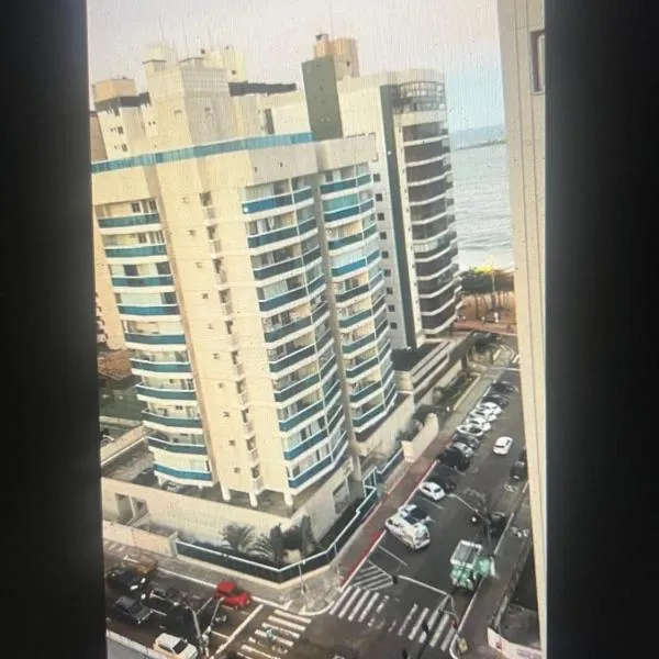 Apartamento Edificio Sunset 1404，位于维拉维尔哈的酒店