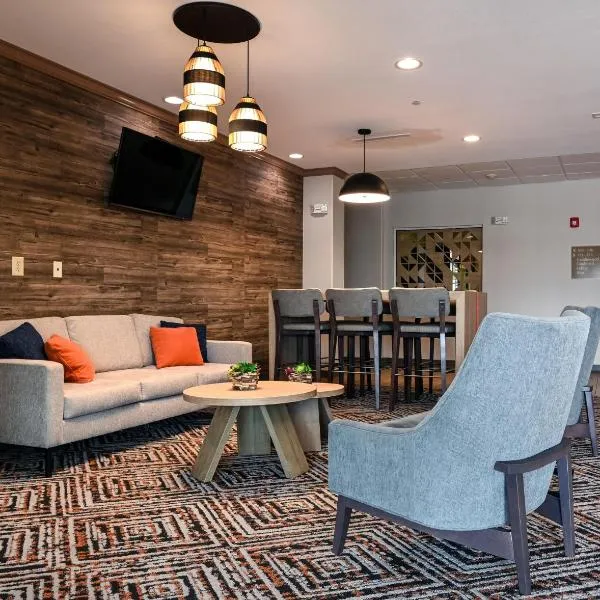 Candlewood Suites Champaign-Urbana University Area by IHG, hotel v destinaci Champaign