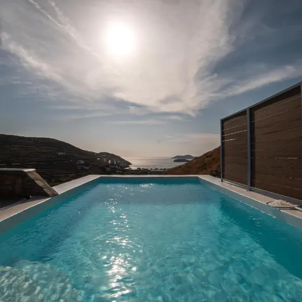 Epithea Suites Kythnos 4 με ιδιωτική πισίνα, hotel a Kithnos