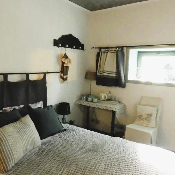 Chambre poésie, hotel a Froidchapelle