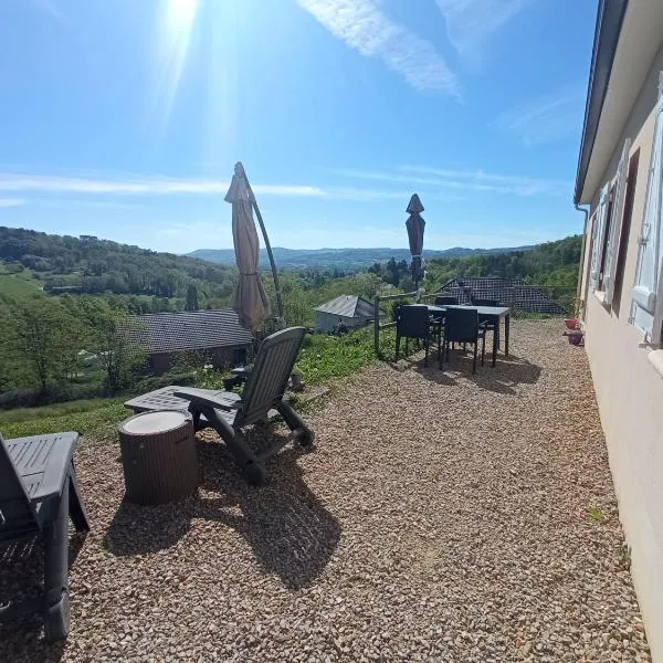 La Mirabelle 85m2 comfort et très jolie vue, hotel en Cublac