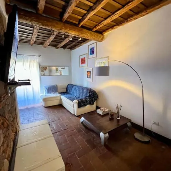 Charming House Isola di Capraia Casa Carlo Alberto, hotel v destinaci Capraia