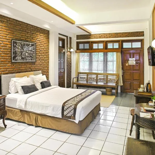 Viesnīca Paku Mas Hotel pilsētā Jogjakarta