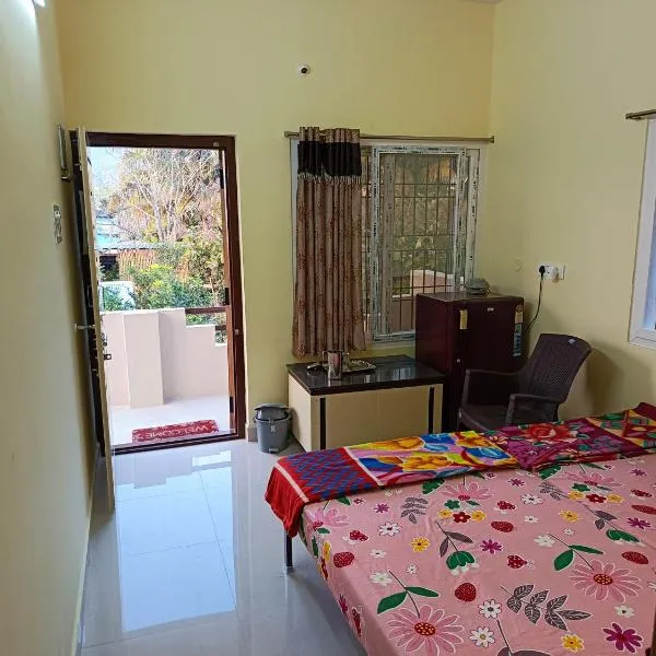 Abaranji Guest House, hotel v destinaci Tiruvannamalai