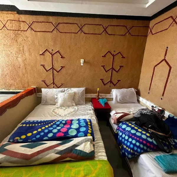 Hotel restaurant ait saderat, hotel in Boumalne
