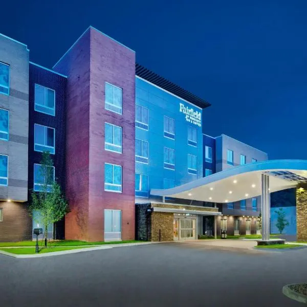 Fairfield by Marriott Inn & Suites Rochester Hills، فندق في روتشستر هيلز