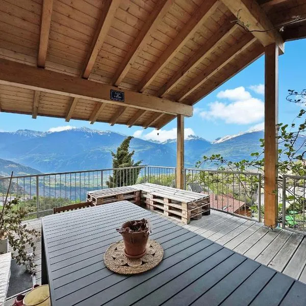 Family Mountain Hideway in the Swiss Alps, Hotel in Brignon