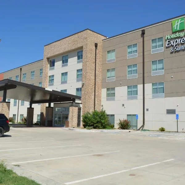 Holiday Inn Express & Suites, hotel u Liberalu