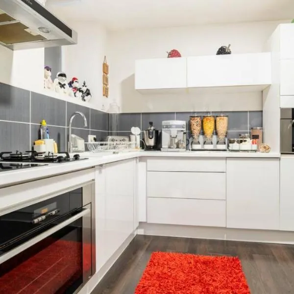 La maison de L Échauguettes Vous offre petit déjeuner et ménage、クレルモン・フェランのホテル