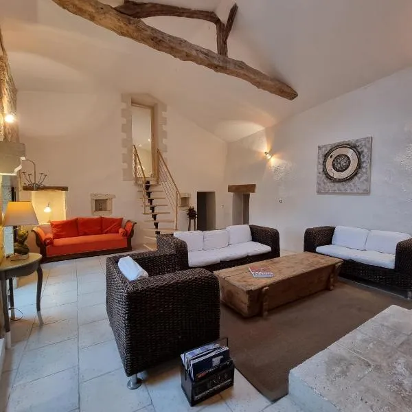 Un gîte en Charente, gîte 4 étoiles, hôtel à Roullet-Saint-Estèphe