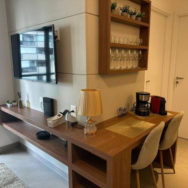 Studio moderno e aconchegante