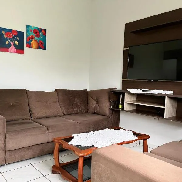 Apartamento a 100 mts Hospital Cassems, hótel í Itaporã