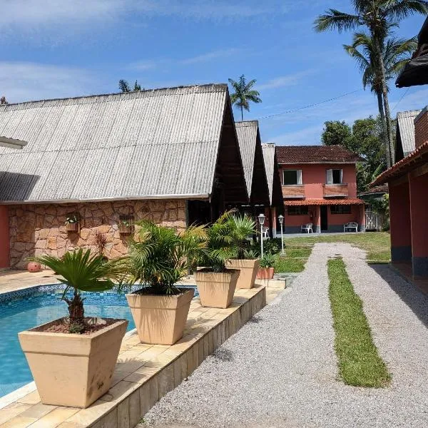 Chalés Caraguá Massaguaçu, hotel v destinaci Caraguatatuba