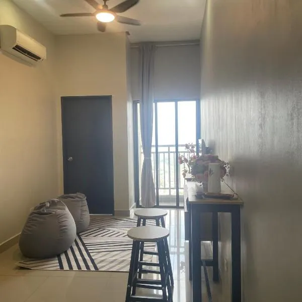 Gombak, KL at Ayuman Suites with Netflix & panoramic view of Gombak & Batu Caves, khách sạn ở Kampong Kerdas