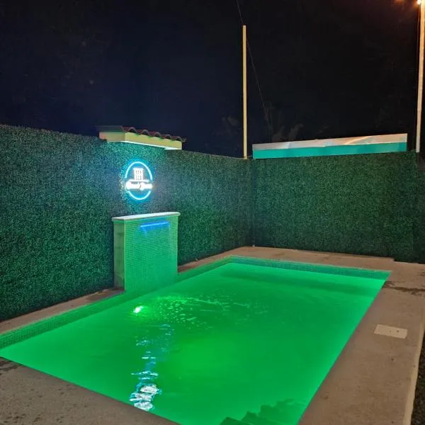 Ocean's Breeze Apartment and Rooms, hotel v destinaci Puerto Viejo