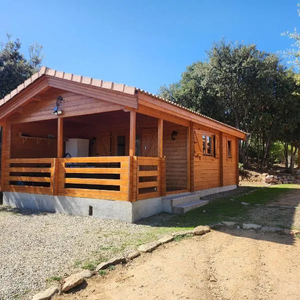 Chalet 4 personnes à 5 mn des plages, hotel v destinaci Calcatoggio