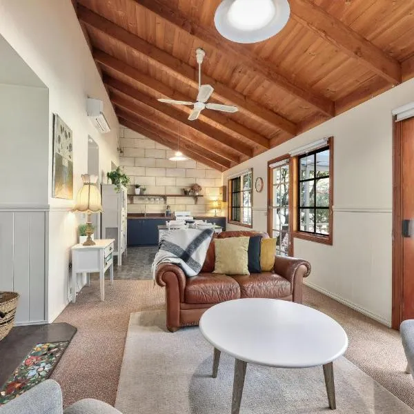 Jamieson Cottages - Cottage TWO - Sleeps 4, hotel v destinaci Howqua