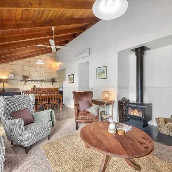 Jamieson Cottages - Cottage ONE - Sleeps 4, hotel v destinaci Howqua