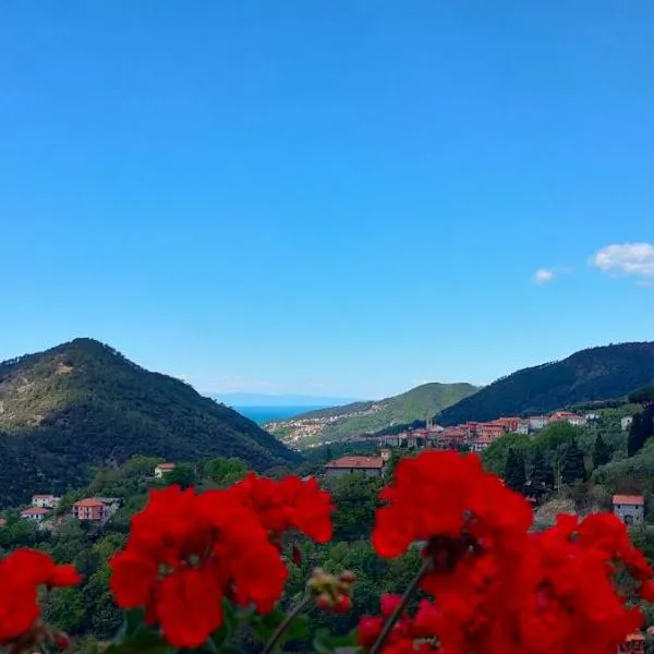 Camera tra le Cinque Terre, Camogli e Portofino. Vista valle e scorcio mare all'orizzonte – hotel w mieście Castiglione Chiavarese