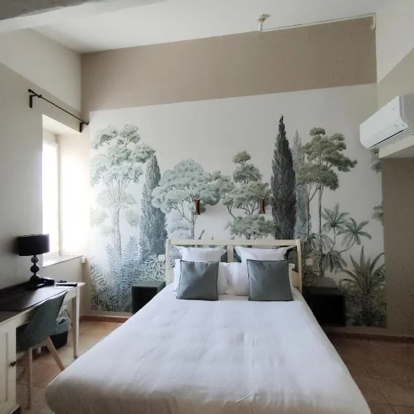 Hôtel Restaurant L'Art des Mets by Côté Jardin, hotel en Conilhac-Corbières