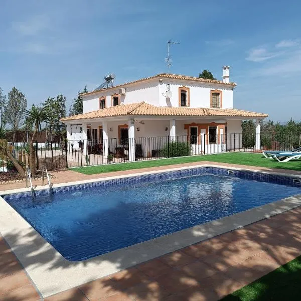 casa sierrecilla, hotel en Fuente de Piedra