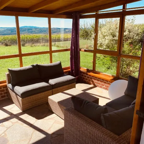 Adlerhorst - Alpenblick & Ruhe, Großes Haus für Gruppen, hotel a Thyrnau