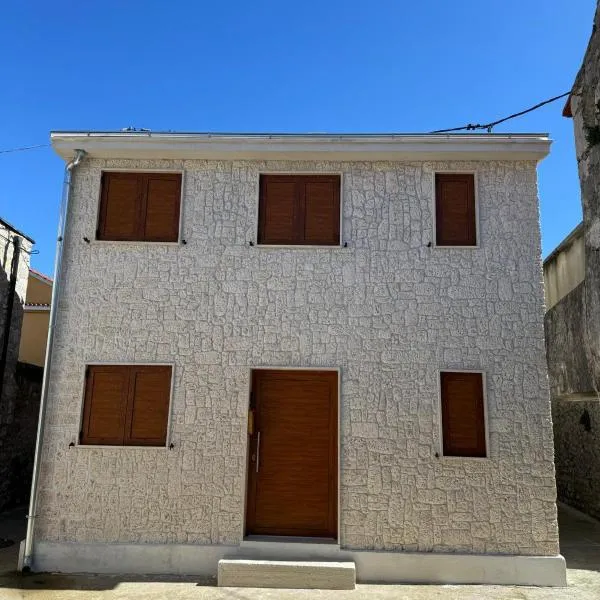 STONE HOUSE ''ZARA'', hotel in Sukošan