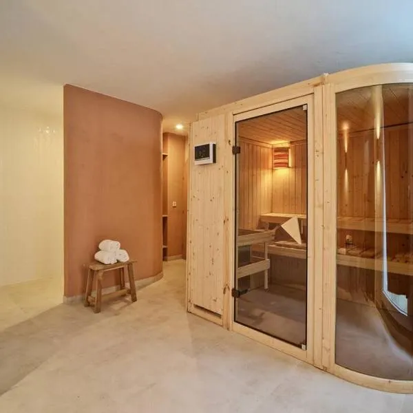 Moseltraum - Großzügiges Townhouse mit Sauna & Sonnenterrasse - Platz für 6 Personen - BG Living & Hosting, hotel in Ürzig