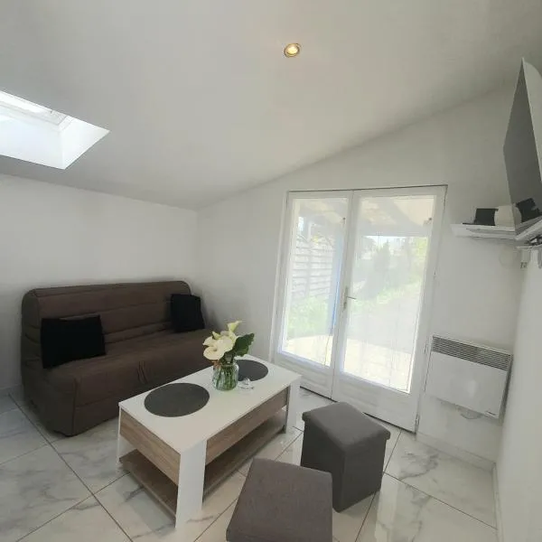 Beau studio à Oléron, hotel v destinaci Grand-Village-Plage