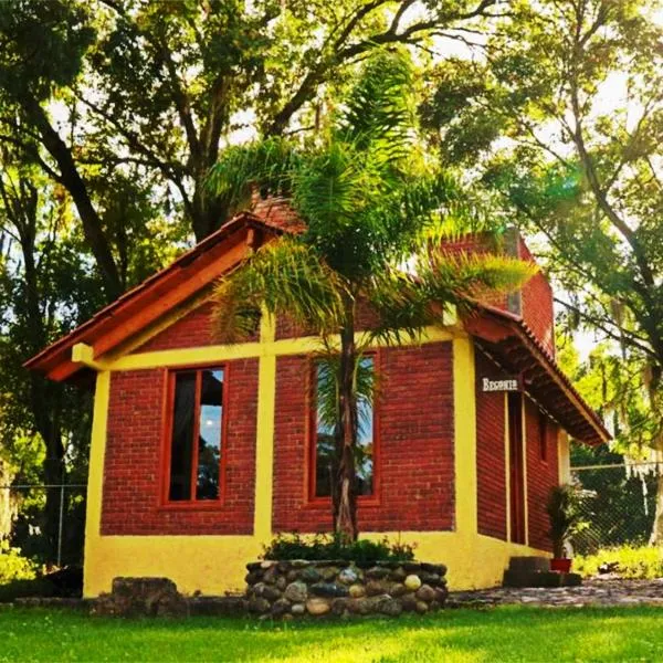 Cabañas del Bosque by Rotamundos, hotel a San Miguel Regla