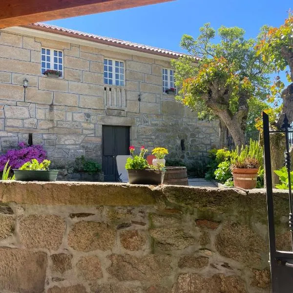 Casa do Cuco, Ribeira Sacra, hotel in Villamarín