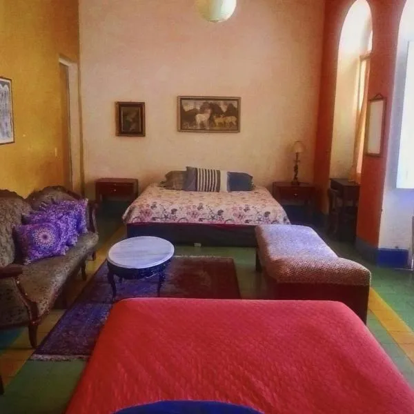Hotel Maskarones, ξενοδοχείο σε Guadalajara