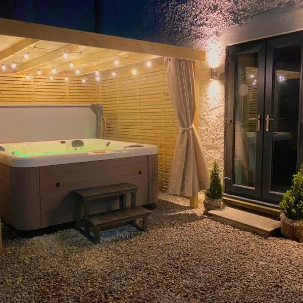 Spa Garden Cottage - Upper Hopton, hotel v destinaci Mirfield