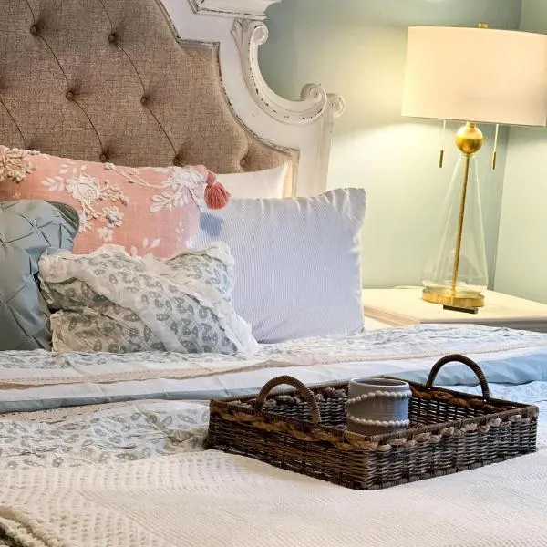 The Miller Guesthouse 214, hotel in Millersburg