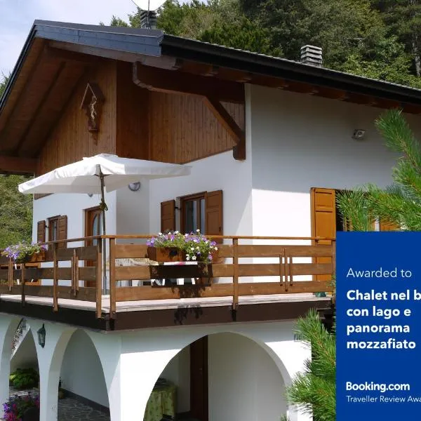 Chalet nel bosco con lago e panorama mozzafiato, hotel v destinaci Lagolo di Calavino