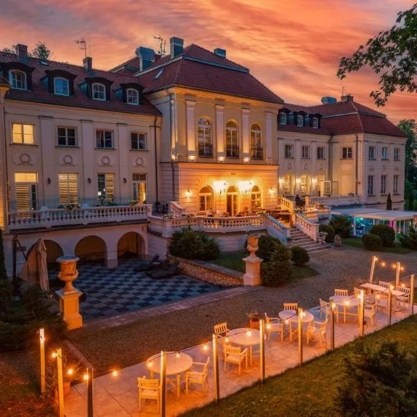 Hotel Pałac Alexandrinum, hotel v destinaci Krubki