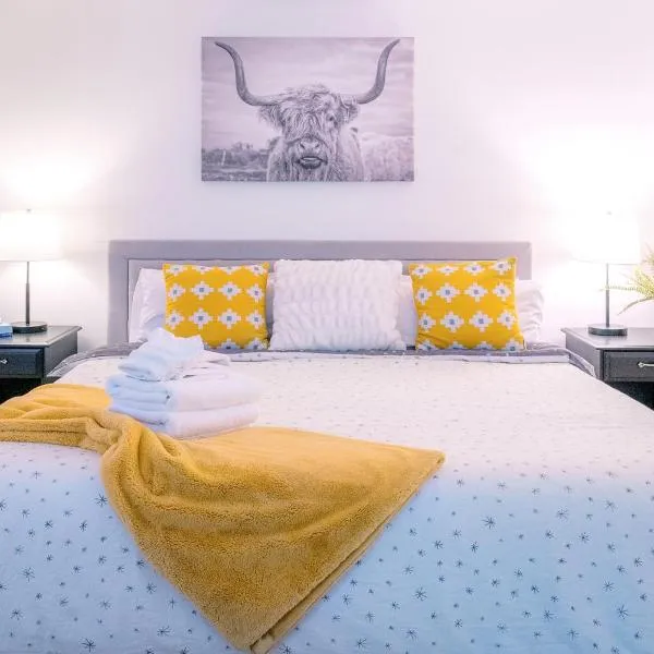 Gorgeous Studio Condo in Blue Mountains Sleeps 4, hotel in Blue Mountains