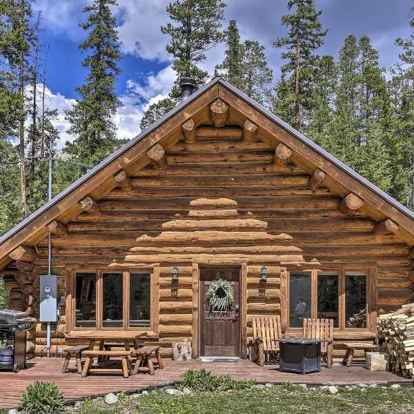 페어플레이에 위치한 호텔 Cozy Breckenridge Cabin with Deck, 8 Mi to Gondola